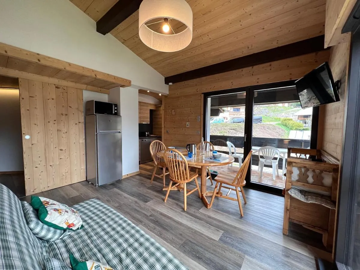 Sapaudia G - Appartement Skis Aux Pieds, Belle Vue La Clusaz 0*,  France